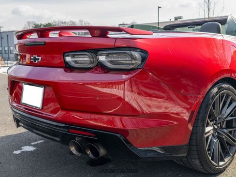 Used 2019 Chevrolet Camaro ZL1 image 61