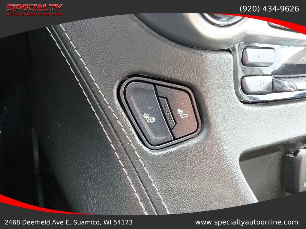 Used 2019 Chevrolet Suburban LT AWD/4WD image 15