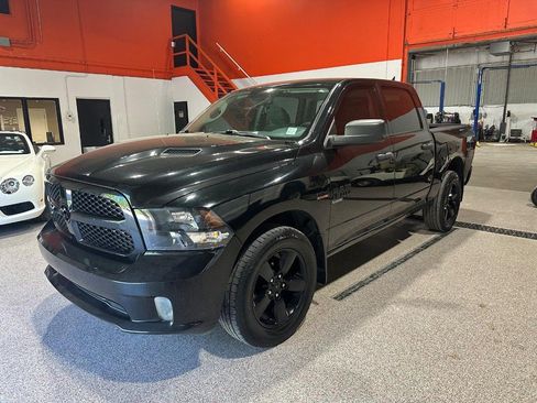 Used 2019 RAM 1500 Express w/ Wheel & Sound Group AWD/4WD image 5