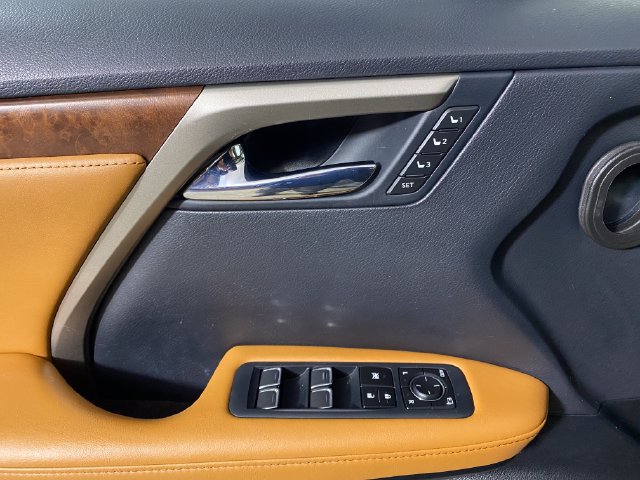 Used 2022 Lexus RX 350L Premium w/ Premium Package AWD/4WD image 24