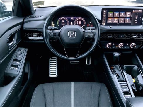 Used 2023 Honda Accord Sport image 5
