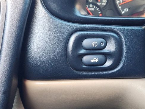 Used 1998 Chevrolet Corvette Convertible w/ Memory Pkg image 19