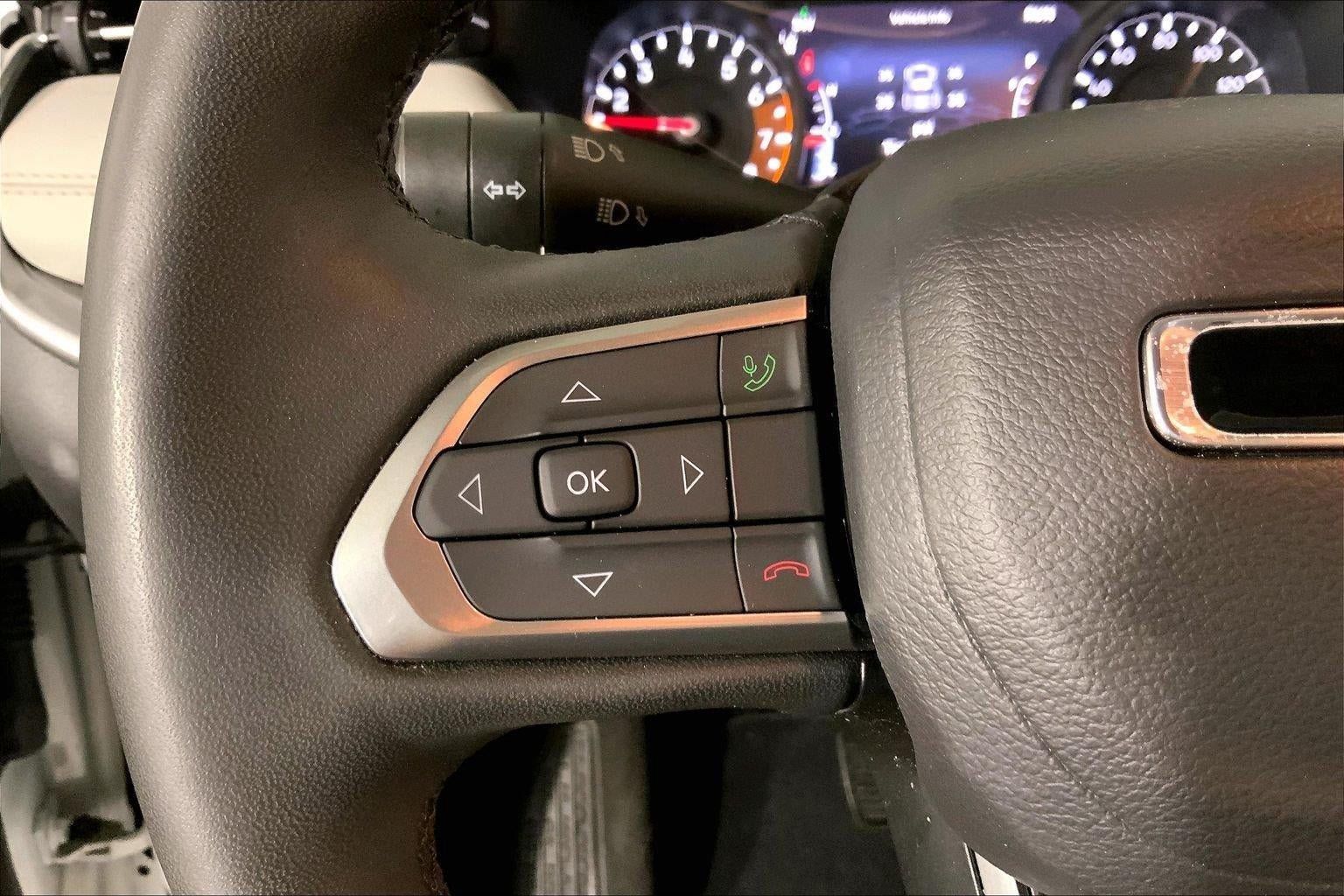 Used 2025 Jeep Compass Limited AWD/4WD image 18