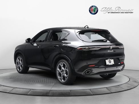 Used 2024 Alfa Romeo Tonale Veloce AWD/4WD image 6