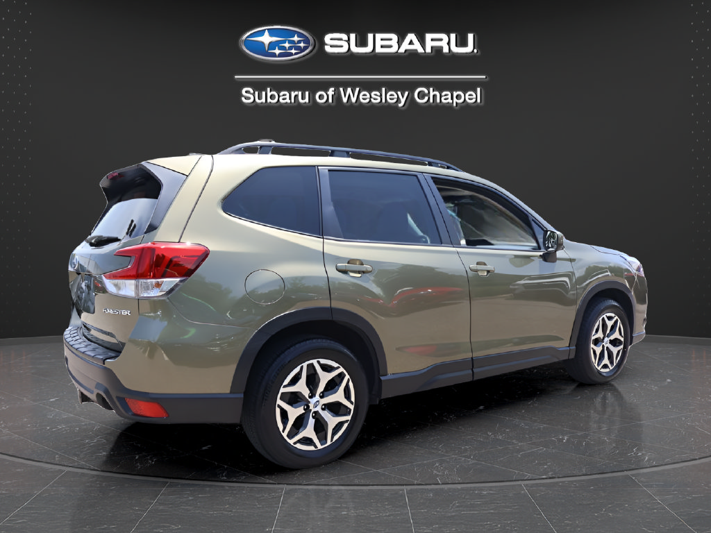 Certified 2023 Subaru Forester Premium AWD/4WD image 7
