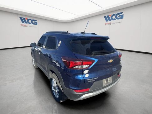 Used 2022 Chevrolet TrailBlazer LT w/ Driver Confidence Package FWD image 5