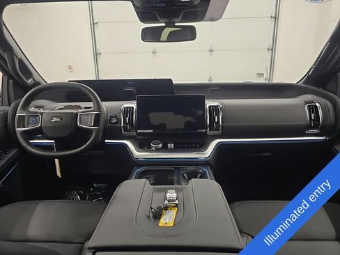 New 2026 Ford Expedition Platinum w/ Stealth Appearance Package AWD/4WD image 16