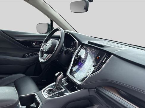 Used 2022 Subaru Outback Limited image 24