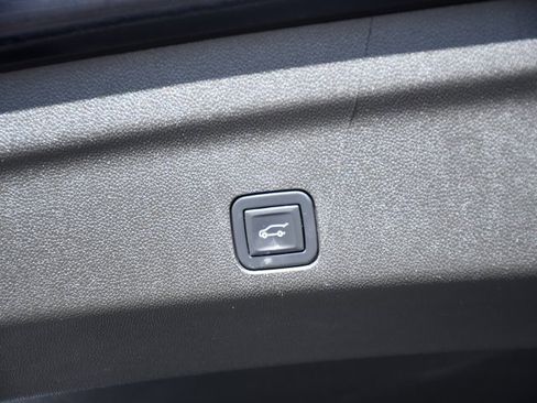 Used 2022 Chevrolet Tahoe Premier image 31