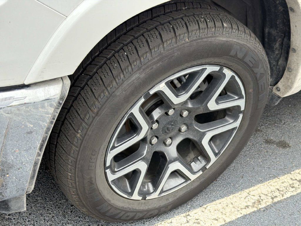 Used 2026 RAM 1500 Laramie AWD/4WD image 8