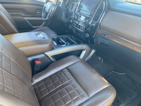 Used 2020 Nissan Titan Platinum Reserve w/ Moonroof Package image 12