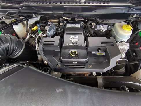 Used 2019 RAM 3500 Big Horn image 33