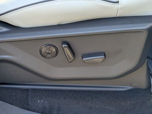 New 2025 Ford Expedition Platinum w/ Platinum Ultimate Package image 42