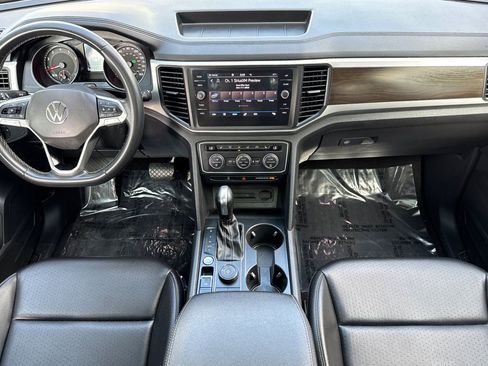 Used 2021 Volkswagen Atlas SE w/ Panoramic Sunroof Package image 13