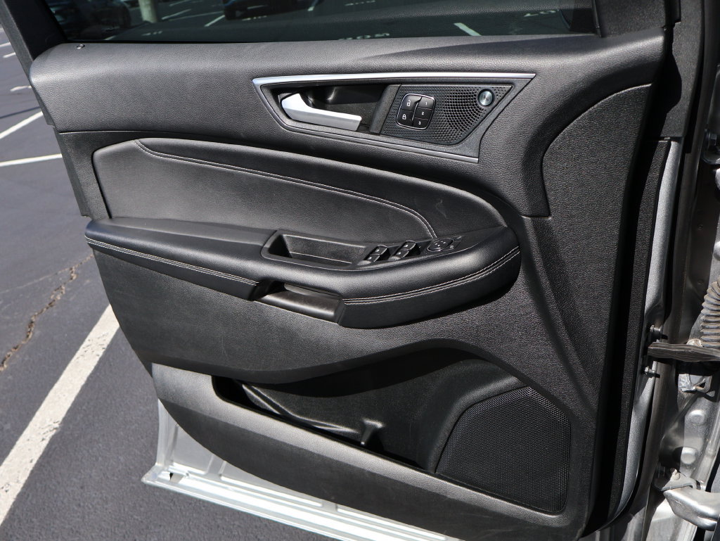 Used 2022 Ford Edge Titanium AWD/4WD image 41