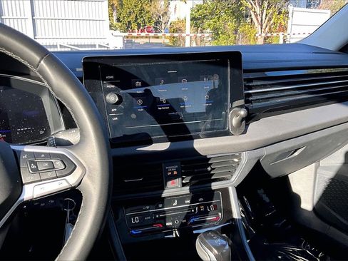 Certified 2025 Volkswagen Jetta S image 20