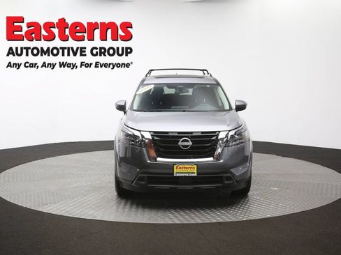 Used 2023 Nissan Pathfinder SV w/ SV Premium Package AWD/4WD image 56