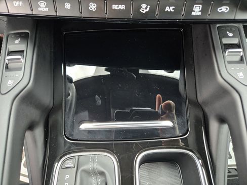 Used 2025 Kia Telluride SX Prestige X-Line image 18