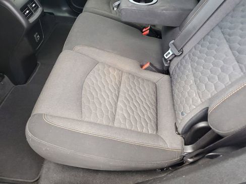 Used 2019 Chevrolet Equinox LT FWD image 15
