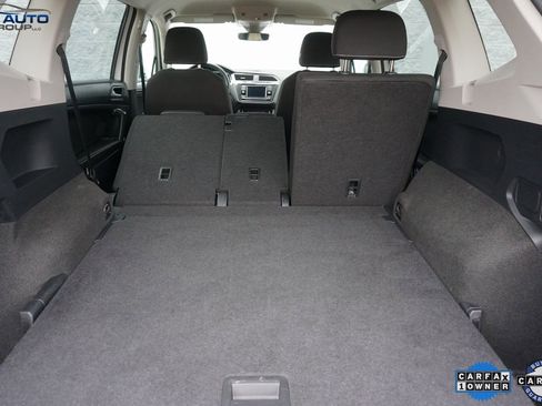 Used 2024 Volkswagen Tiguan S image 18