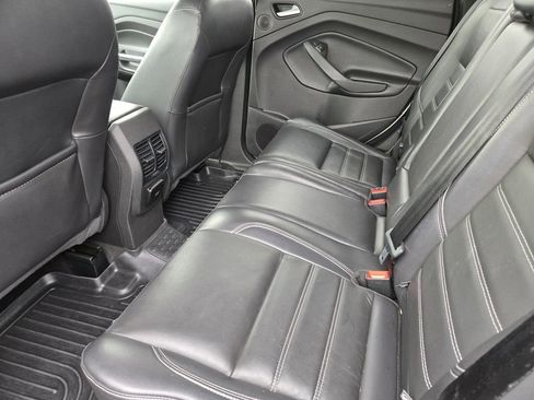 Used 2018 Ford Escape Titanium AWD/4WD image 19