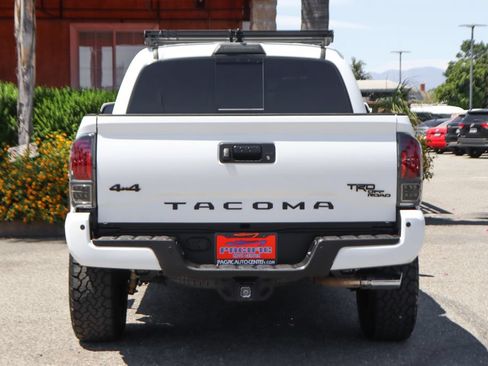 Used 2021 Toyota Tacoma TRD Off-Road w/ Technology Package AWD/4WD image 7