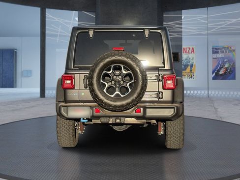 Used 2022 Jeep Wrangler Unlimited Rubicon 4xe AWD/4WD image 5