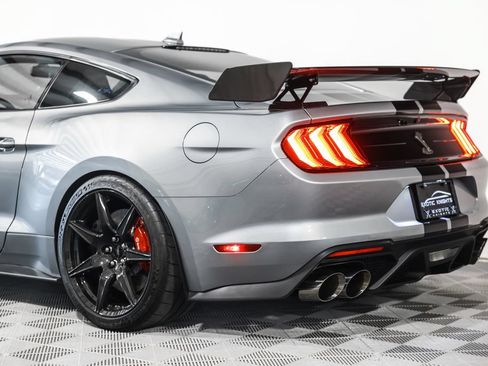 Used 2020 Ford Mustang Shelby GT500 w/ Carbon Fiber Track Pack RWD image 18