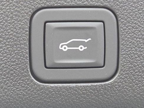 New 2026 Chevrolet Tahoe High Country image 8