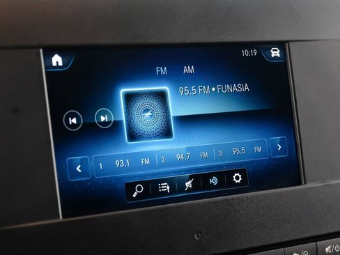 Used 2024 Mercedes-Benz Sprinter 3500 image 21