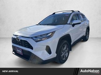 Used 2025 Toyota RAV4 XLE video 1