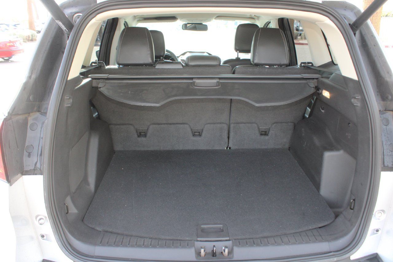 Used 2019 Ford Escape Titanium AWD/4WD image 5