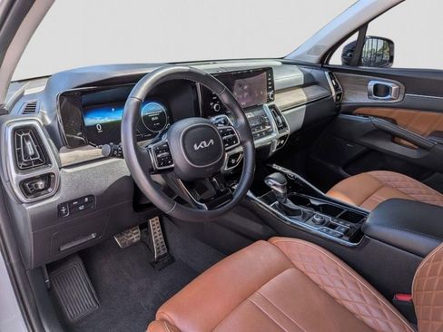 Certified 2023 Kia Sorento SX Prestige AWD/4WD image 16