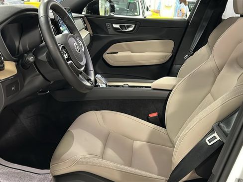 Used 2026 Volvo XC60 B5 Plus w/ Protection Package Premier AWD/4WD image 10