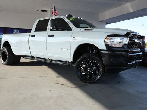 Used 2022 RAM 3500 Tradesman AWD/4WD image 3