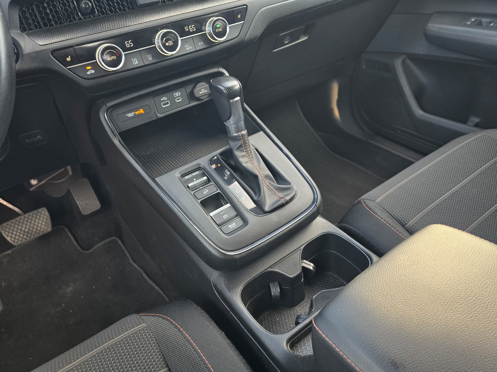 Used 2025 Honda CR-V Sport image 16