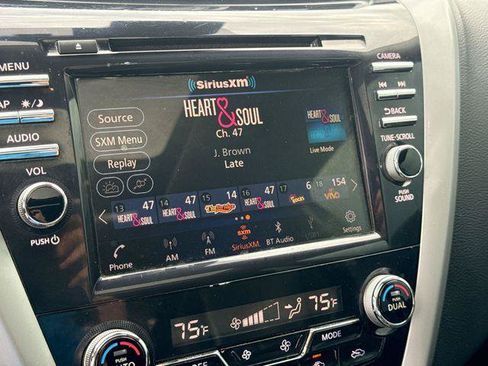 Used 2019 Nissan Murano Platinum FWD image 12