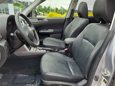 Used 2013 Subaru Forester 2.5X Limited AWD/4WD image 16