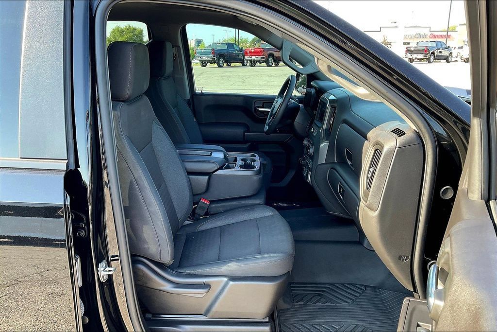 Used 2024 Chevrolet Silverado 1500 Custom Trail Boss AWD/4WD image 14