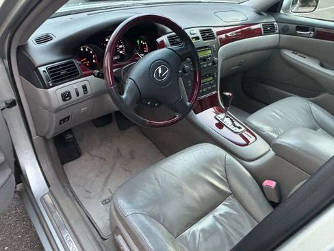 Used 2004 Lexus ES 330 image 9
