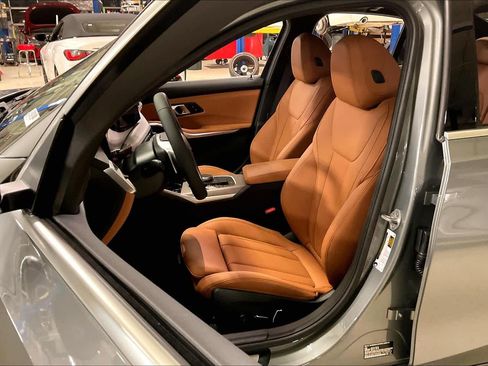 New 2026 BMW 330i Sedan w/ Premium Package image 9