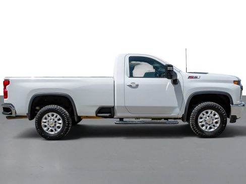 Used 2022 Chevrolet Silverado 2500 LT w/ Convenience Package AWD/4WD image 5