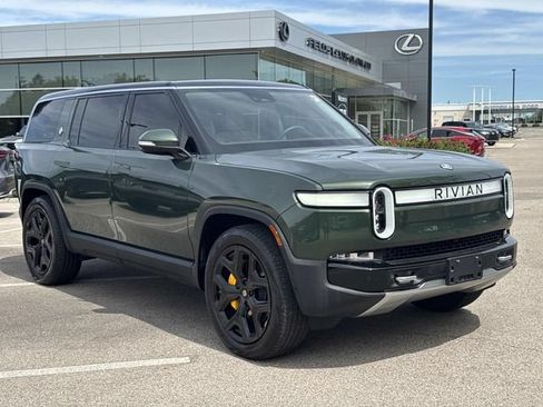 Used 2023 Rivian R1S Adventure AWD/4WD image 3