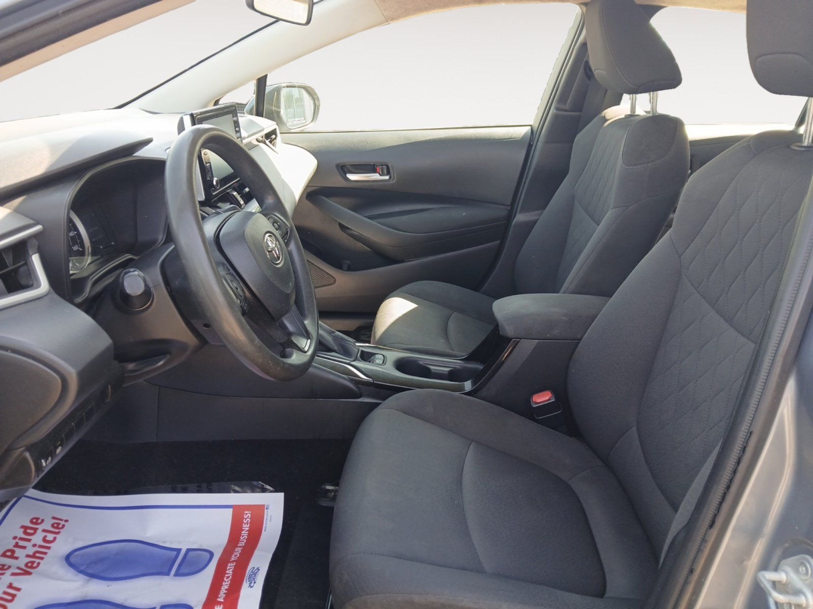 Used 2020 Toyota Corolla LE FWD image 9