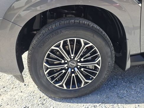 New 2026 Nissan Armada SL w/ Captain's Chari Seat Package image 36