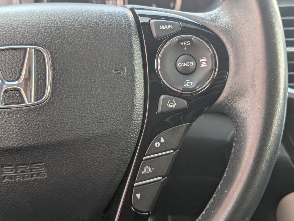 Used 2017 Honda Accord EX-L image 16