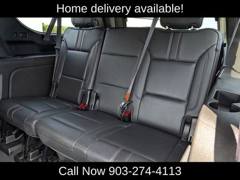 Used 2021 Chevrolet Suburban RST w/ Luxury Package RWD image 30