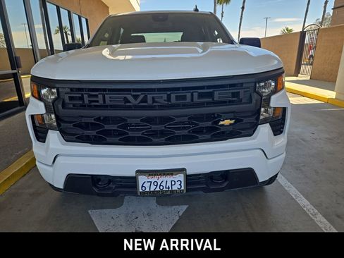 Certified 2022 Chevrolet Silverado 1500 Custom image 2