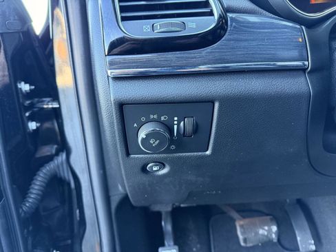 Used 2019 Jeep Grand Cherokee Overland image 21