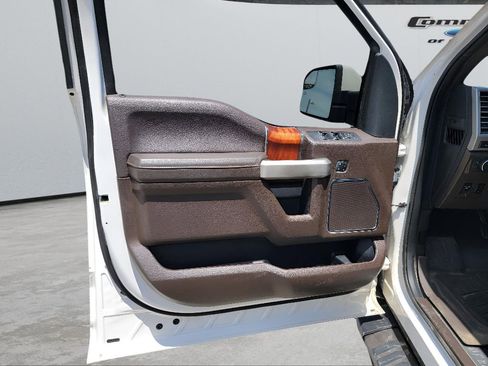 Used 2019 Ford F150 King Ranch w/ Trailer Tow Package AWD/4WD image 11
